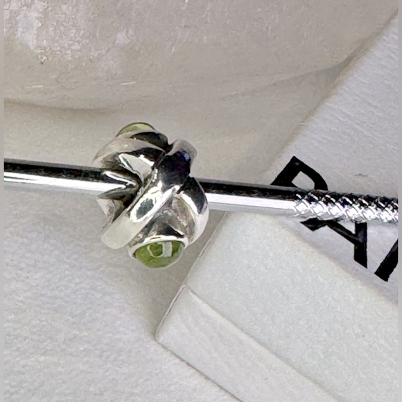 Authentic Pandora Retired Green Peridot Eye S925 Ale Sterling Silver Charm - Picture 4 of 14